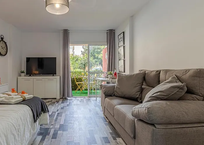 Estudio Vacacional Iris, Apartament Benalmádena